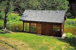 Nov� objekt: Glamping �esk� r�j - povolen� rybolov - hrad Pecka