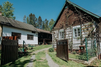 Rodinná chalupa a koupací sud - hrad Lipnice