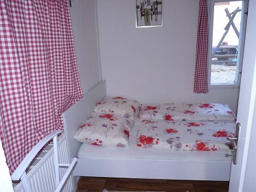 Chaloupka pod kostelem - Vrbice - vinný sklep
