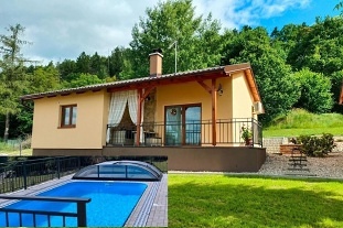 Nov� objekt: Wellness Chaty s baz�nem - �esk� r�j - Trosky