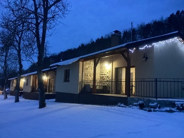 Wellness Chaty s baznem - esk rj - Trosky