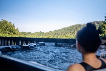 Vala�sk� chalupa - baz�n a wellness - Pustevny