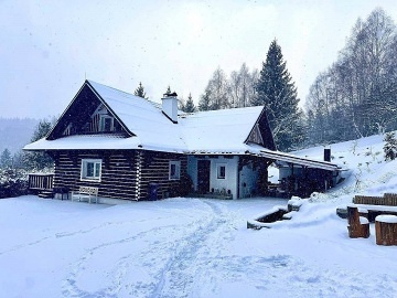 Valašská chalupa s bazénem a wellness - Pustevny