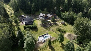 Valašská chalupa s bazénem a wellness - Pustevny