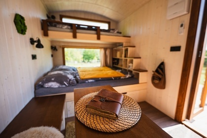Glamping Podjetd - maringotka vhled na Jetd