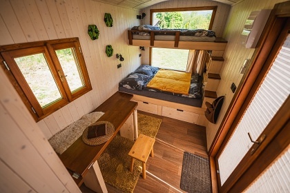 Glamping Podjetd - maringotka vhled na Jetd