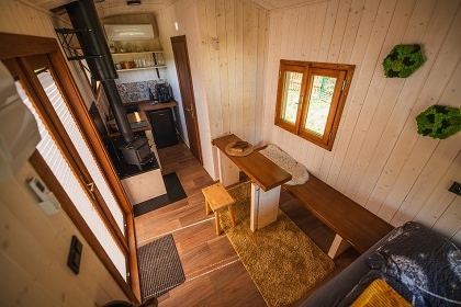 Glamping Podjetd - maringotka vhled na Jetd