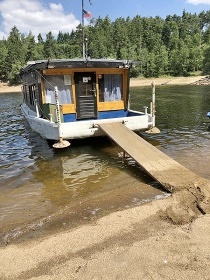 Hausbot na Orlick� p�ehrad� - Orl�k nad Vltavou