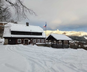 Roubenka s baz�nem - Doln� Morava - Sky Bridge