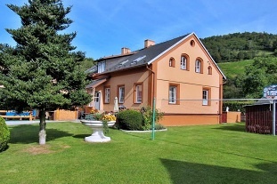 Nov� objekt: Wellness chalupa a baz�n - Zlat� Hory - Petrovice