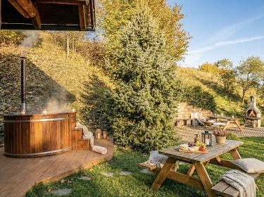 Srub a koupac� sud - Adr�pach - Stolov� hora Osta�