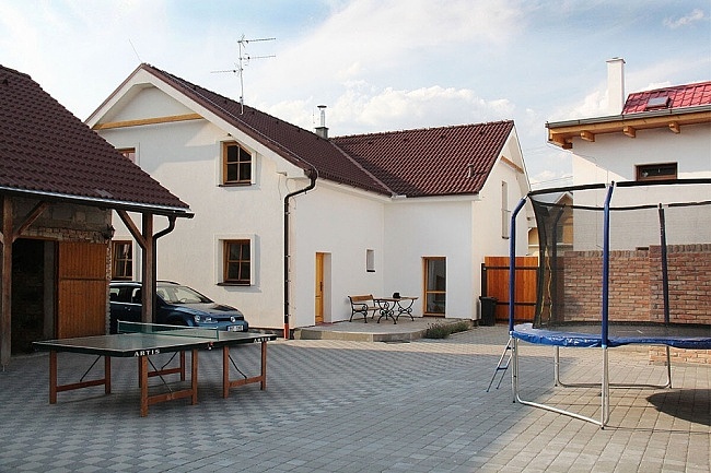 Chalupa s bazénem - CHKO Pálava - Nové Mlýny