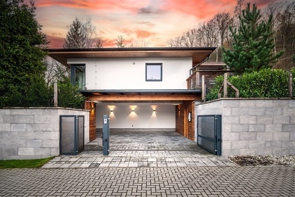 Chata bazn a koupac sud - ern Budy - Konopit