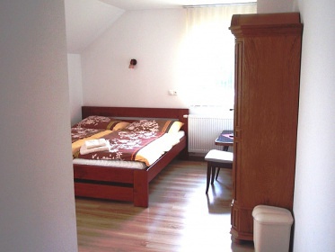 Chata a vinný sklep - Kysucké Beskydy - Turzovka