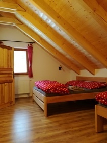 Chata Vínna pivnica Makov - vinný sklep Kysuce