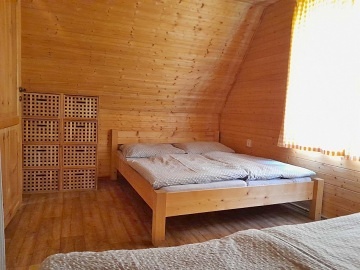 Chata a koupac sud na pat Lys hory - Beskydy