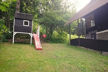 Chata a koupac sud na pat Lys hory - Beskydy