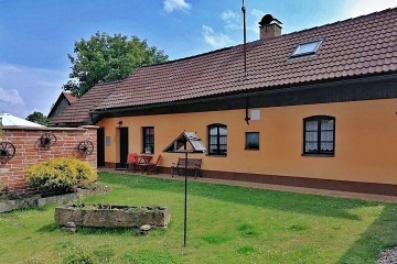 Chalupa Český ráj - bazén a vinný sklep - Jičín