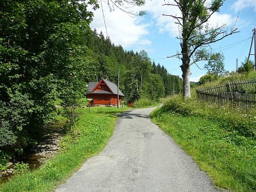 Chata Bzov - Velk Karlovice - Karolinka