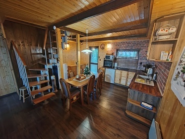 Chata terasa a bazn - Prodn rezervace Rejvz