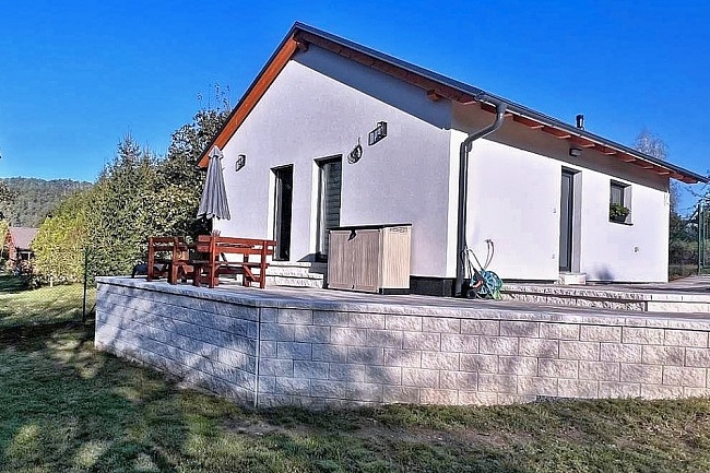 Chata u S�zavy - lod� a rafty - �esk� �ternberk