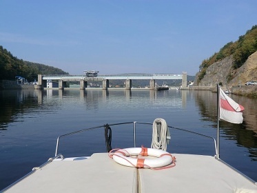 Zážitek na vodě - Obytné lodě - Vltava a Labe
