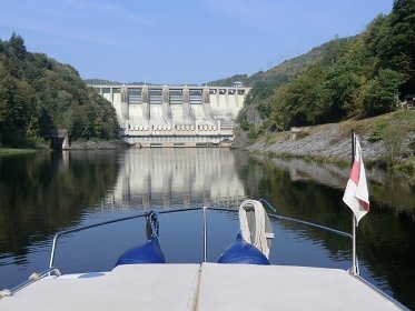 Zážitek na vodě - Obytné lodě - Vltava a Labe