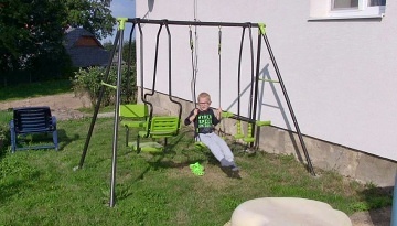 Chalupa s baz�nem - a v�hledem na Such� vrch