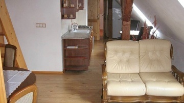 Chalupa s baznem - s vhledem na Such vrch