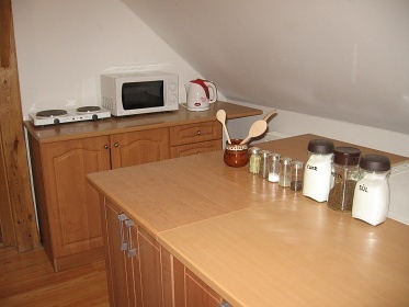 Chalupa a vinn sklep - u pehrady Nov Mlny