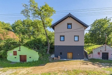 Chata a vinn sklep - pehrada Nov Mlny - Plava