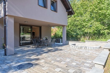 Chata a vinn sklep - pehrada Nov Mlny - Plava