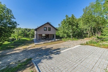 Chata a vinn sklep - pehrada Nov Mlny - Plava