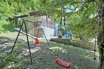 Chata s baznem - pehrada Vranov - Corntejn