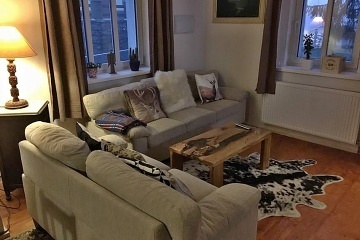 Chalupa se zahradou u potoka - Kru�n� hory