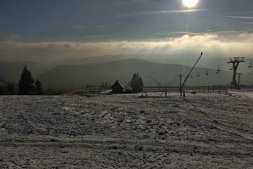 Chalupa se zahradou u potoka - Kru�n� hory