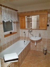 Chalupa baz�n a wellness - Rejv�z - Mechov� jez�rka