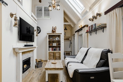 Chata Kru�n� hory - hrad Per�tejn - �eka Oh�e