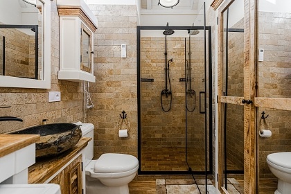 Chata Kru�n� hory - hrad Per�tejn - �eka Oh�e