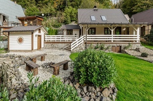 Nov� objekt: Chata Kru�n� hory - hrad Per�tejn - �eka Oh�e 4C-141