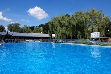 Chaty a bungalov s baz�nem - Gibon park - Beskydy