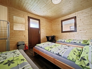 Chaty a Kemp s baz�nem - Gibon park - Beskydy