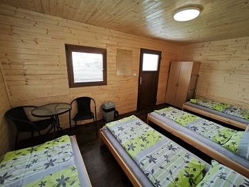 Chaty a Kemp s baz�nem - Gibon park - Beskydy