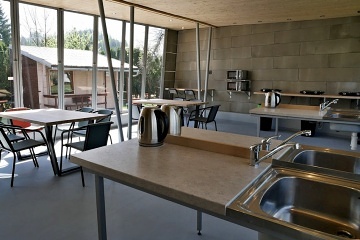 Chaty a Kemp s baz�nem - Gibon park - Beskydy