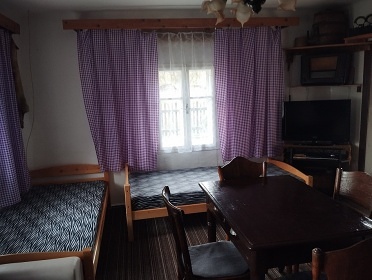 Valašská chalupa - Vsetín - Leskovec - Beskydy