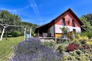 Nov� objekt: Chalupa a v��ivka - cyklostezka u Be�vy - Pustevny 3M-277