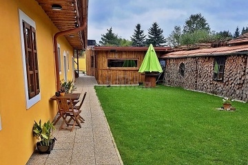 Rodinná chalupa s bazénem - Jemnice - Dešná