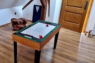 Rodinn� chalupa baz�n a wellness - ji�n� �echy