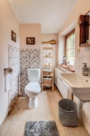 Chalupa pro rodiny - ZOO Zl�n Le�n� - Hrad Lukov