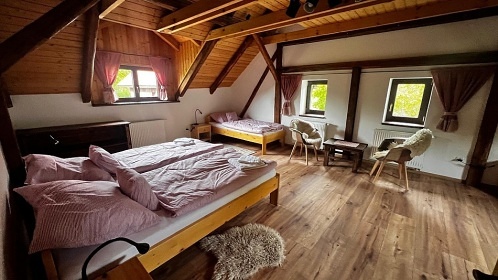 Chalupa u pehrady Rozko - Jesteb hory